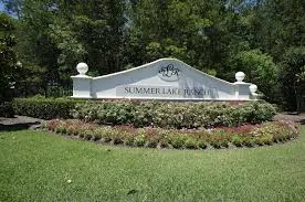 Discover Summer Lake Ranch: Spacious Living Near Lake Houston