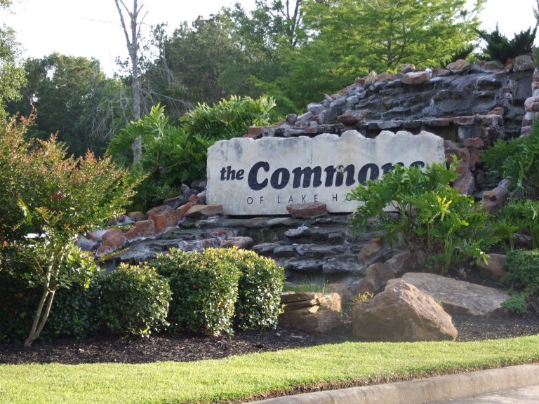 The Commons of Lake Houston