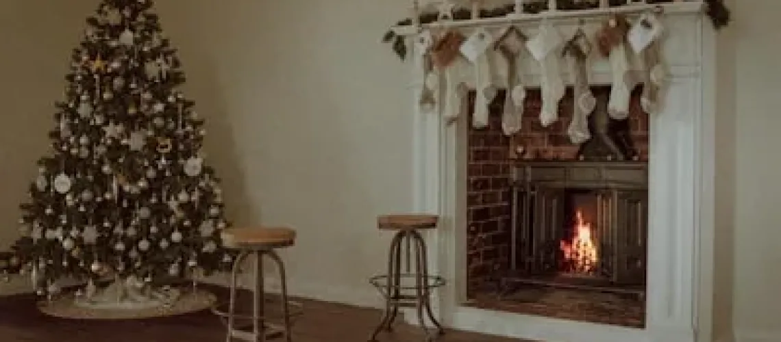 Holiday Hosting Tips for Any Size Home